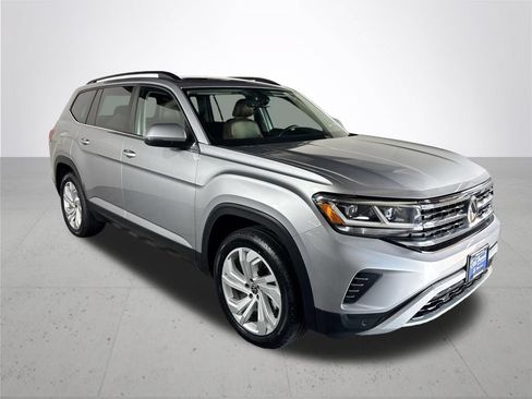 Used 2022 Volkswagen Atlas SE w/ Panoramic Sunroof Package AWD/4WD image 5
