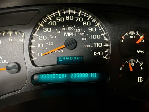 Used 2003 Chevrolet Silverado 2500 LS image 13