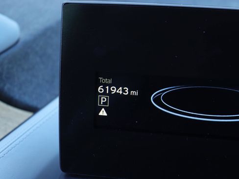 Used 2015 BMW i3 w/ Range Extender image 23