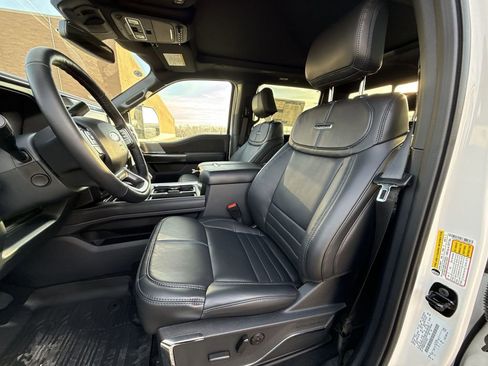New 2026 Ford F250 Platinum w/ FX4 Off-Road Package image 13