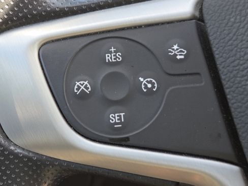 Used 2023 GMC Terrain SLE FWD image 9