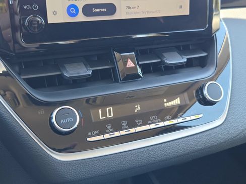 Certified 2025 Toyota Corolla LE FWD image 18