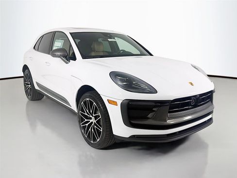 New 2026 Porsche Macan Turbo image 30