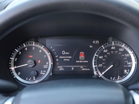 Used 2023 Toyota Highlander L image 13