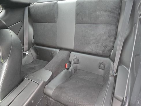 Used 2022 Toyota GR86 Premium image 12