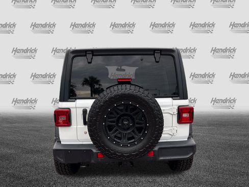 Used 2018 Jeep Wrangler Unlimited Sport S AWD/4WD image 9