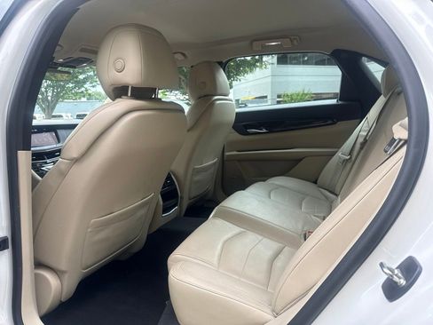 Used 2018 Cadillac CT6 2.0T RWD image 27