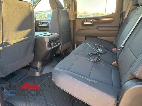 New 2026 Chevrolet Silverado 1500 RST w/ Dark Appearance Package image 17