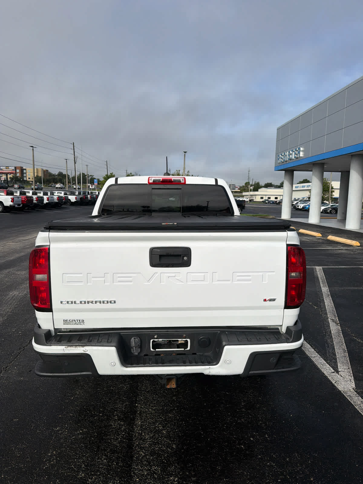 Used 2022 Chevrolet Colorado LT w/ Safety Package RWD image 4