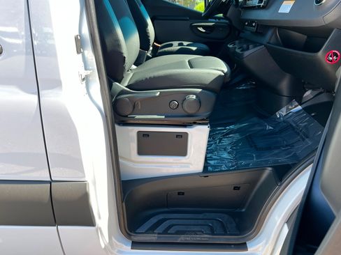 New 2026 Mercedes-Benz Sprinter 2500 image 19