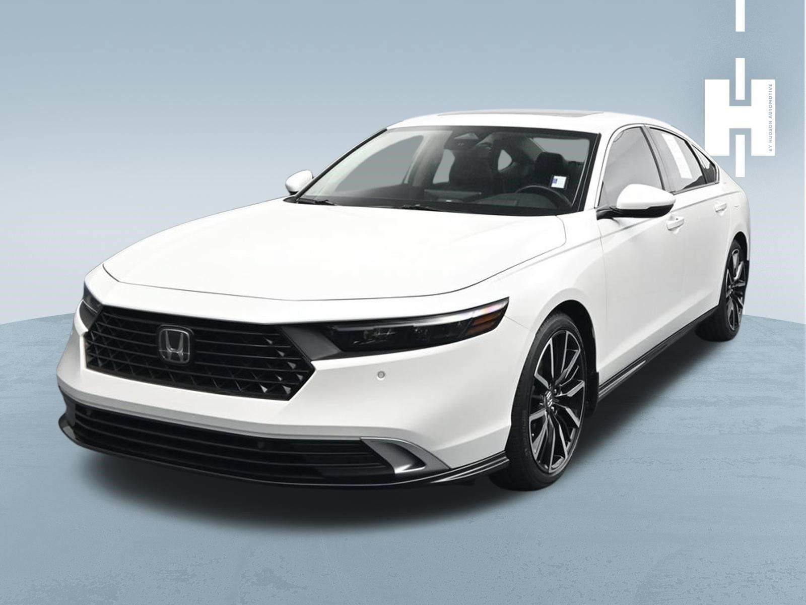 Used 2024 Honda Accord Touring image 3