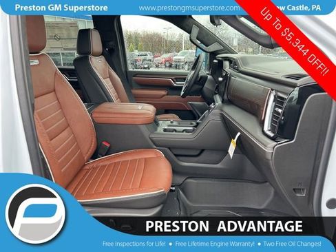 New 2026 GMC Sierra 3500 Denali Ultimate AWD/4WD image 11