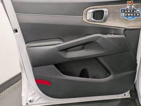 Certified 2022 Kia Sorento X-Line EX AWD/4WD image 8