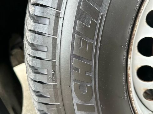 Used 2014 Mercedes-Benz Sprinter 2500 image 40