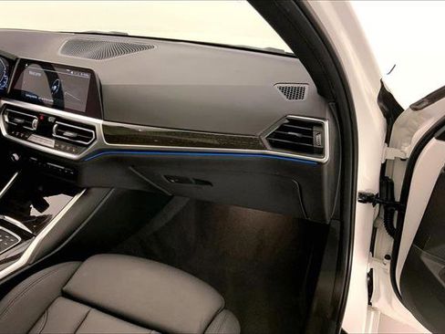 Used 2021 BMW 330e xDrive w/ Premium Package image 23