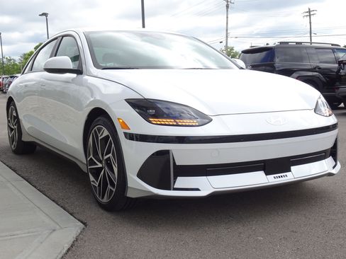 Used 2024 Hyundai Ioniq 6 SEL AWD/4WD image 6