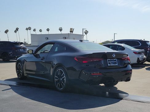 New 2026 BMW M440i Coupe w/ Premium Package RWD image 2