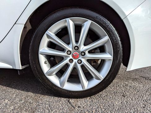 Used 2017 Jaguar XF R-Sport image 47