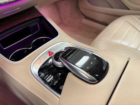 Used 2019 Mercedes-Benz S 560 Sedan image 29