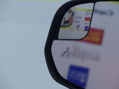 Used 2023 Ford Transit Connect XLT image 21