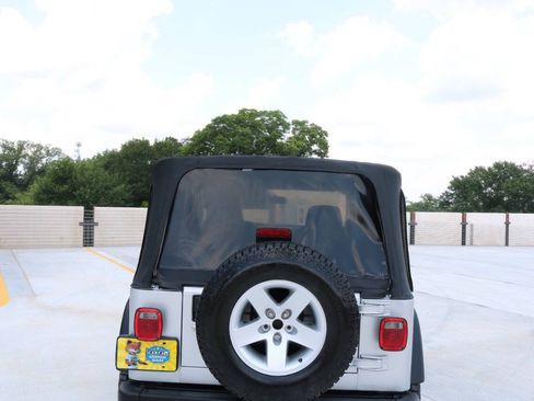 Used 2003 Jeep Wrangler Rubicon AWD/4WD image 35