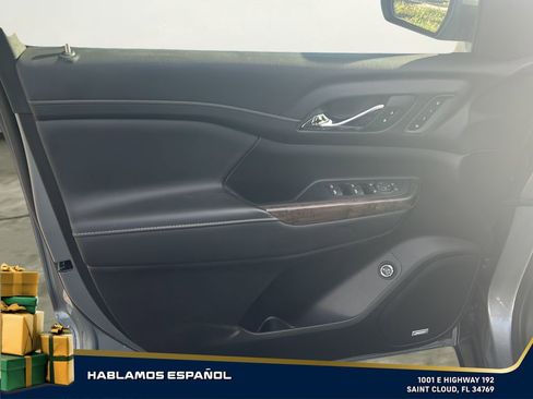 Certified 2023 GMC Acadia Denali image 12