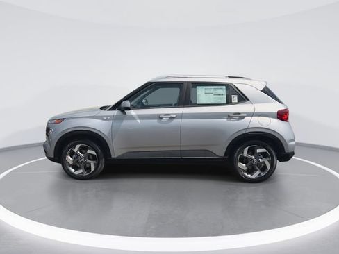 New 2026 Hyundai Venue SEL FWD image 5