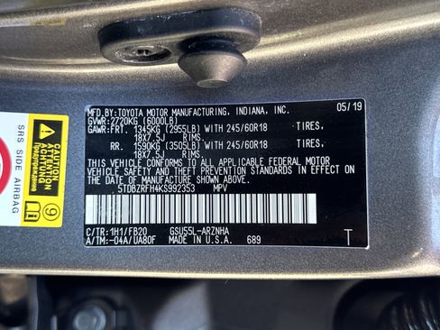 Used 2019 Toyota Highlander LE image 37