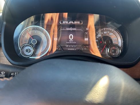 Used 2022 RAM 1500 Limited w/ Body Color Bumper Group image 14