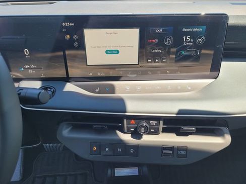 New 2026 Nissan Leaf Platinum+ w/ Cargo Package (Platinum+) FWD image 10