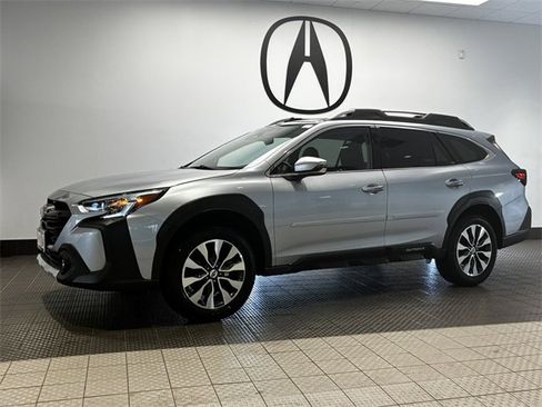 Used 2024 Subaru Outback Touring image 3