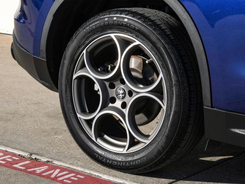 Used 2022 Alfa Romeo Stelvio Sprint image 50