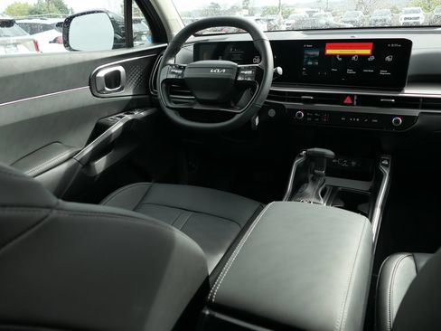 New 2026 Kia Sorento S FWD image 24