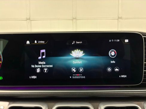 Used 2022 Mercedes-Benz GLS 450 4MATIC image 35