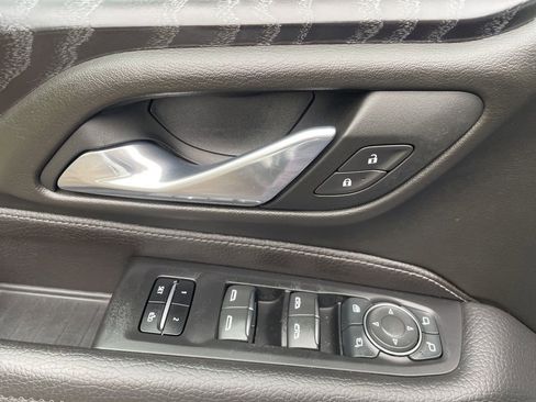 Used 2024 GMC Yukon XL Denali image 26