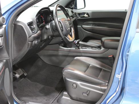 Used 2025 Dodge Durango GT AWD/4WD image 3