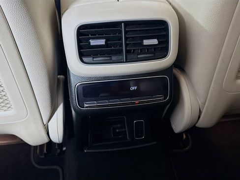 Used 2022 Mercedes-Benz GLS 450 4MATIC image 26