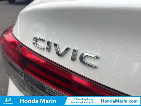 Used 2023 Honda Civic Sport image 18