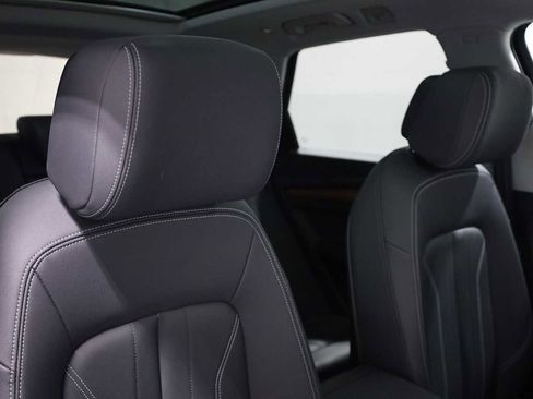 Used 2023 Audi Q5 2.0T Premium w/ Convenience Package image 20