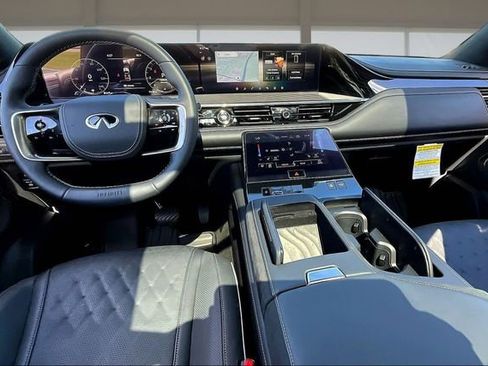 Used 2026 INFINITI QX80 Autograph w/ Autograph Exterior Package image 16