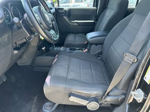 Used 2012 Jeep Wrangler Unlimited Sport AWD/4WD image 10