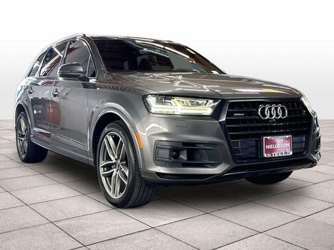 Used 2018 Audi Q7 3.0T Prestige w/ Prestige Package AWD/4WD image 2