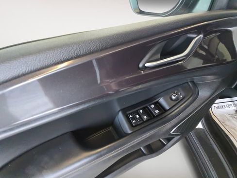 Used 2022 Jeep Grand Cherokee Laredo w/ Luxury Tech Group I AWD/4WD image 10