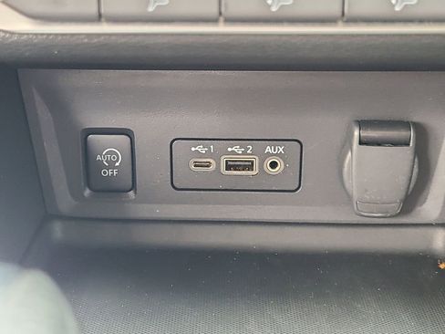 Certified 2024 Nissan Sentra SV image 32