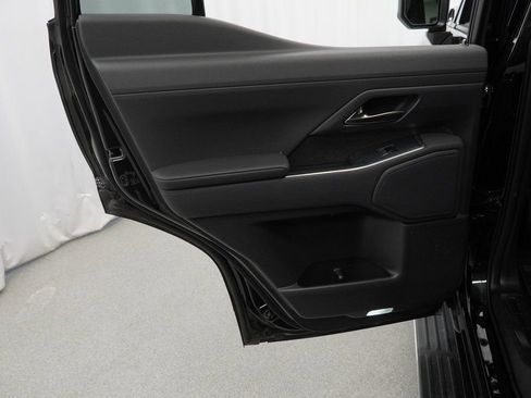 Used 2025 Lexus GX 550 w/ Accessory Package (2T) image 42