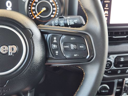 Used 2024 Jeep Wrangler Unlimited Sport AWD/4WD image 34