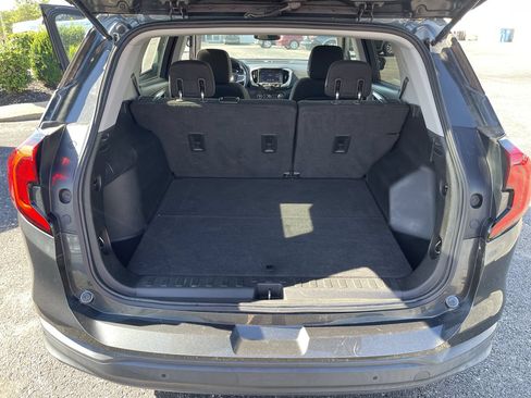 Used 2020 GMC Terrain SLE w/ Driver Convenience Package FWD image 24