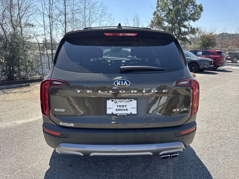 Used 2021 Kia Telluride SX w/ SX Prestige Package image 6