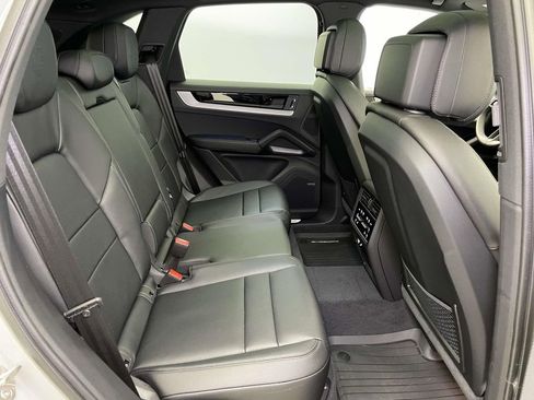 New 2026 Porsche Cayenne AWD/4WD image 22