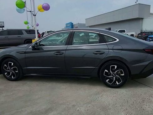 Used 2025 Hyundai Sonata SEL FWD image 5